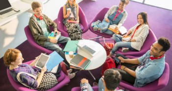 École de commerce : pourquoi s’investir dans la vie associative ?