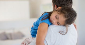 5 conseils pour aider votre enfant à bien dormir conseils-enfants-bien-dormir-sommeil-papa-enfant
