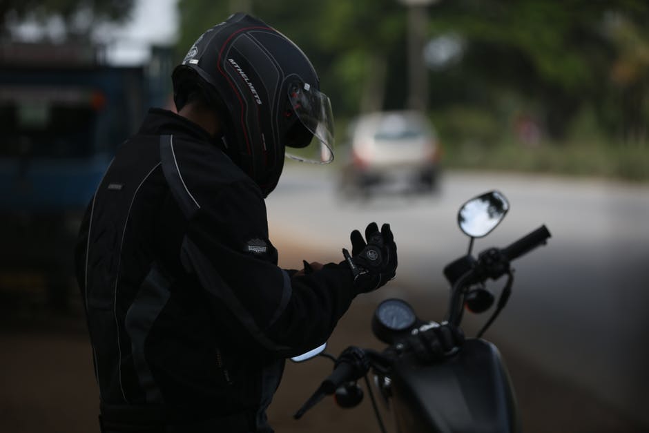 Comment bien nettoyer son casque de moto ?