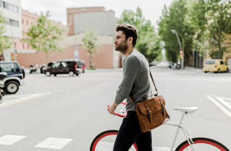 Quel sac pour homme pour aller travailler ?