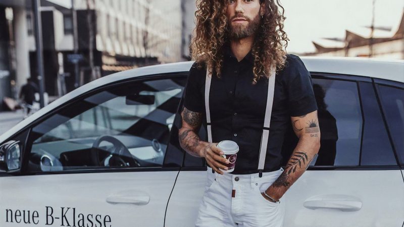 Comment avoir des cheveux longs quand on est un homme ?