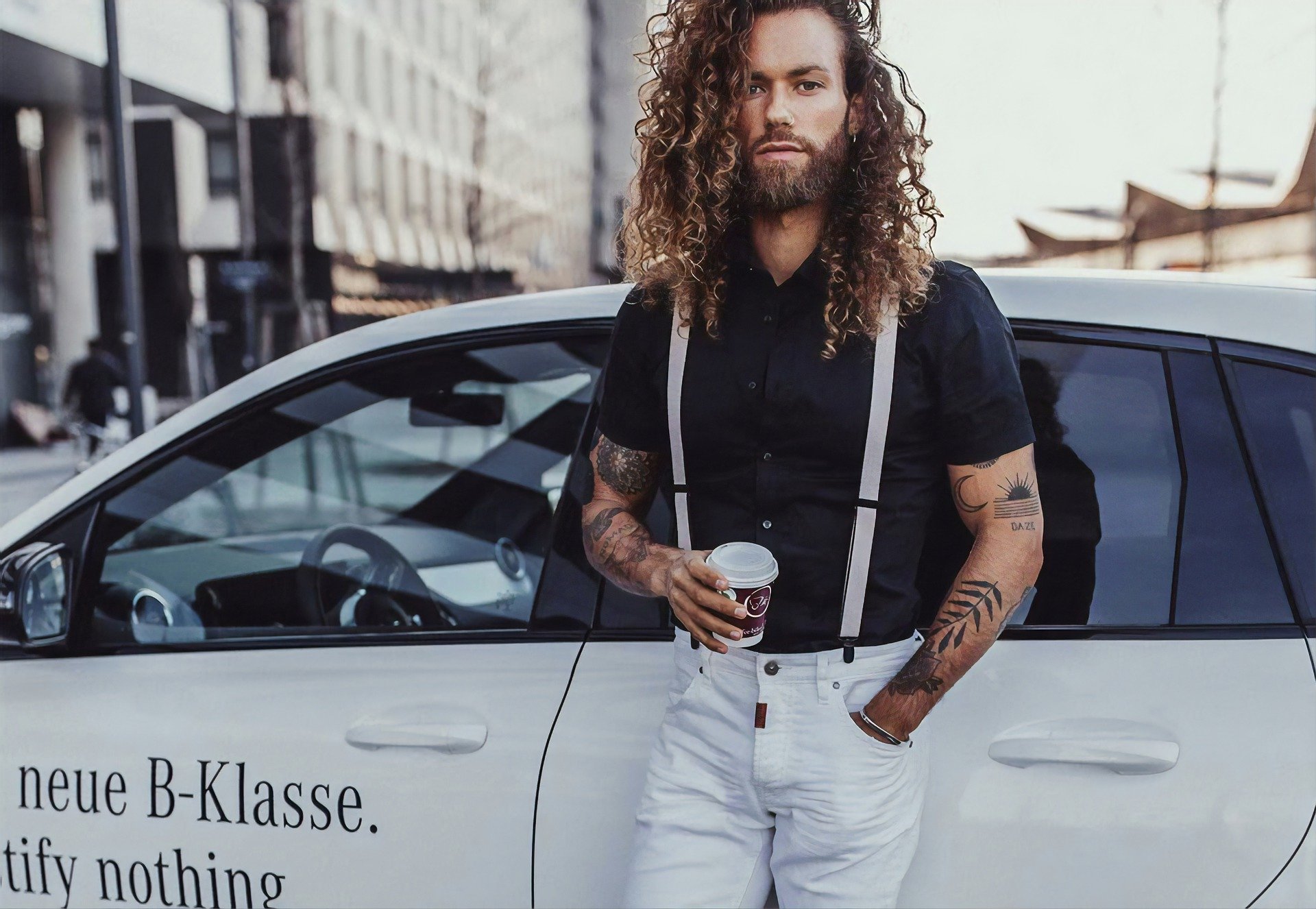 Comment avoir des cheveux longs quand on est un homme ?